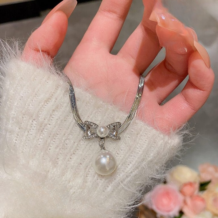 Elegant Korean Know Shape Pearl Pendent | Knot Pearl Necklace Party Jewelry Gifts Accessories for Women - Golden